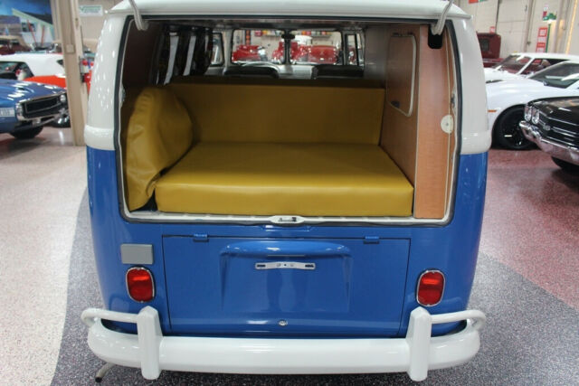 1965 Volkswagen Westfalia Camper Bus - photo 9