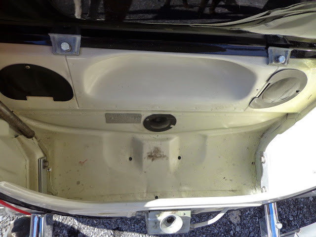 1965 Volkswagen Beetle - Classic Red Trim - photo 9