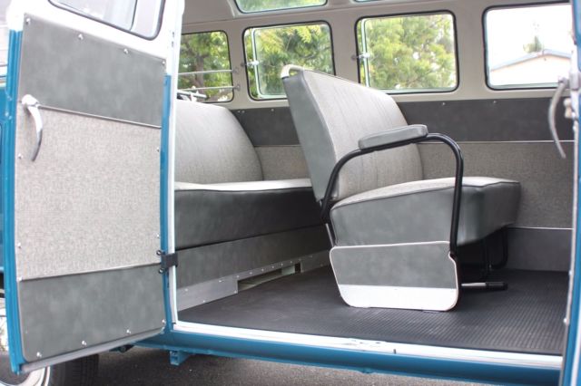 1965 Volkswagen Bus/Vanagon 21 Window Microbus SAMBA - photo 13