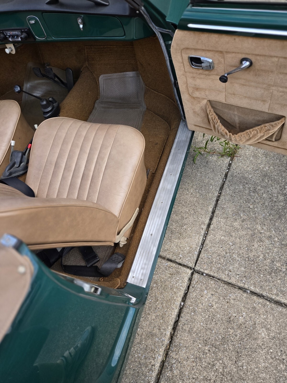 1965 Volkswagen Karmann Ghia - photo 13