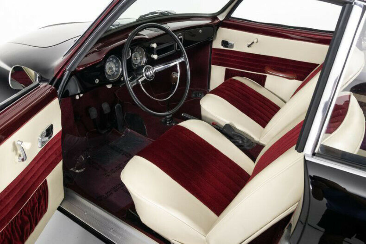 1965 Volkswagen Karmann Ghia Custom - photo 2