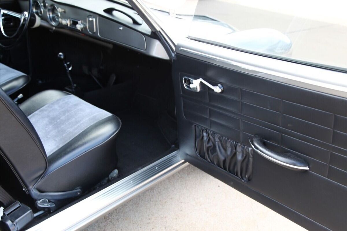 1965 Volkswagen Karmann Ghia Type 14 2+2 GHIA - photo 12