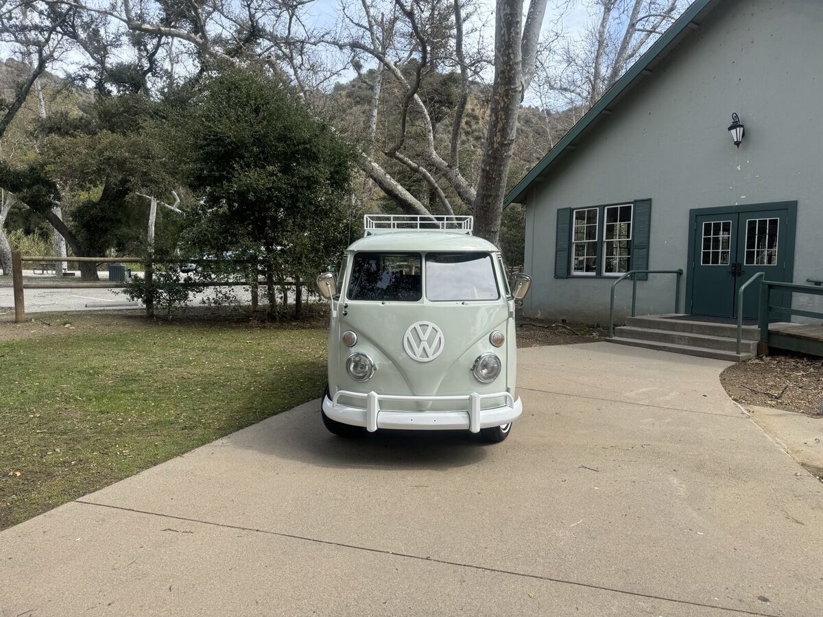 1965 Volkswagen Van sundial camper - photo 2