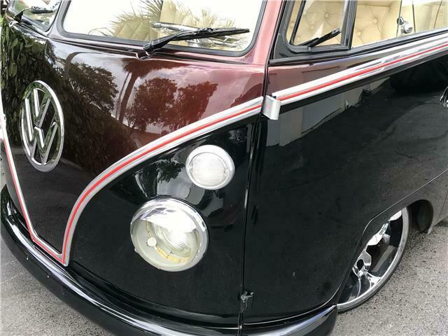 1965 Volkswagen Bus/Vanagon Show Vehicle - photo 4