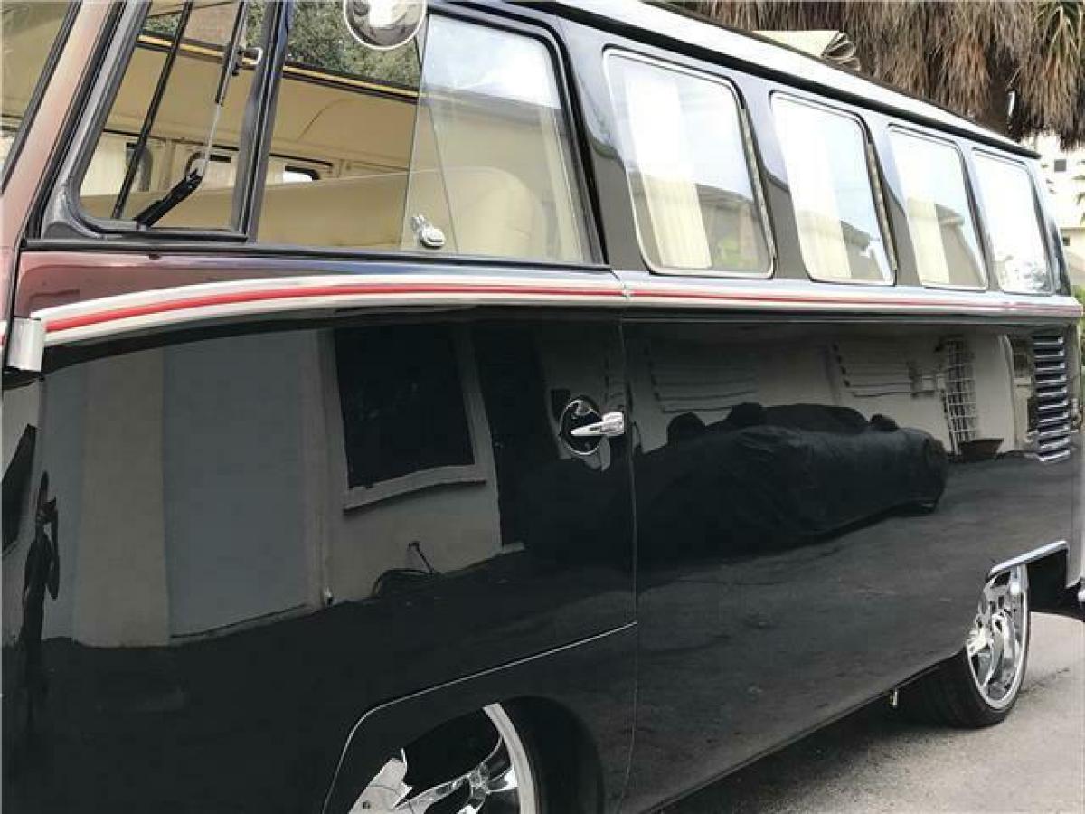 1965 Volkswagen Bus/Vanagon Show Vehicle - photo 5