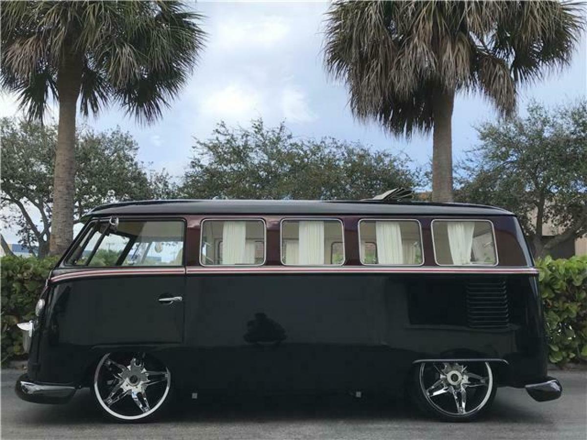 1965 Volkswagen Bus/Vanagon Show Vehicle - photo 6