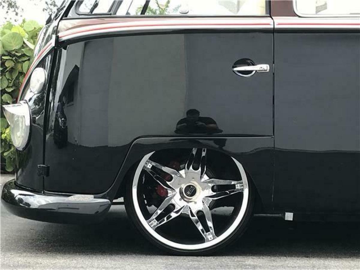 1965 Volkswagen Bus/Vanagon Show Vehicle - photo 7