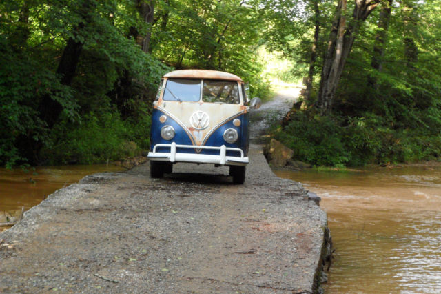 1965 Volkswagen Bus/Vanagon deluxe 13 window - photo 3