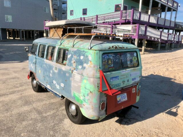 1965 Volkswagen Bus/Vanagon Camper - photo 2