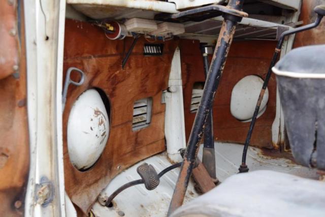 1965 Volkswagen Bus/Vanagon Sundial Camper - photo 7