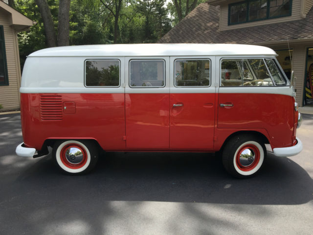 1965 Volkswagen Bus/Vanagon Kombi Walkthru - photo 2
