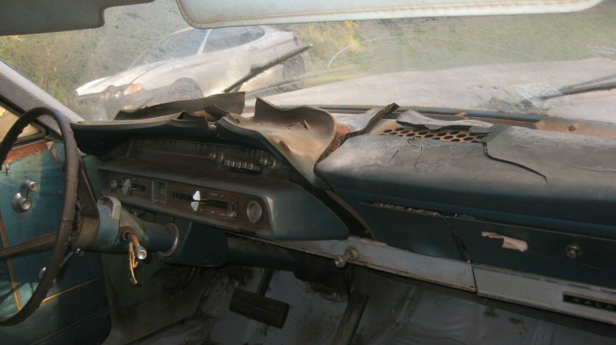 1966 Ford Galaxie - photo 2