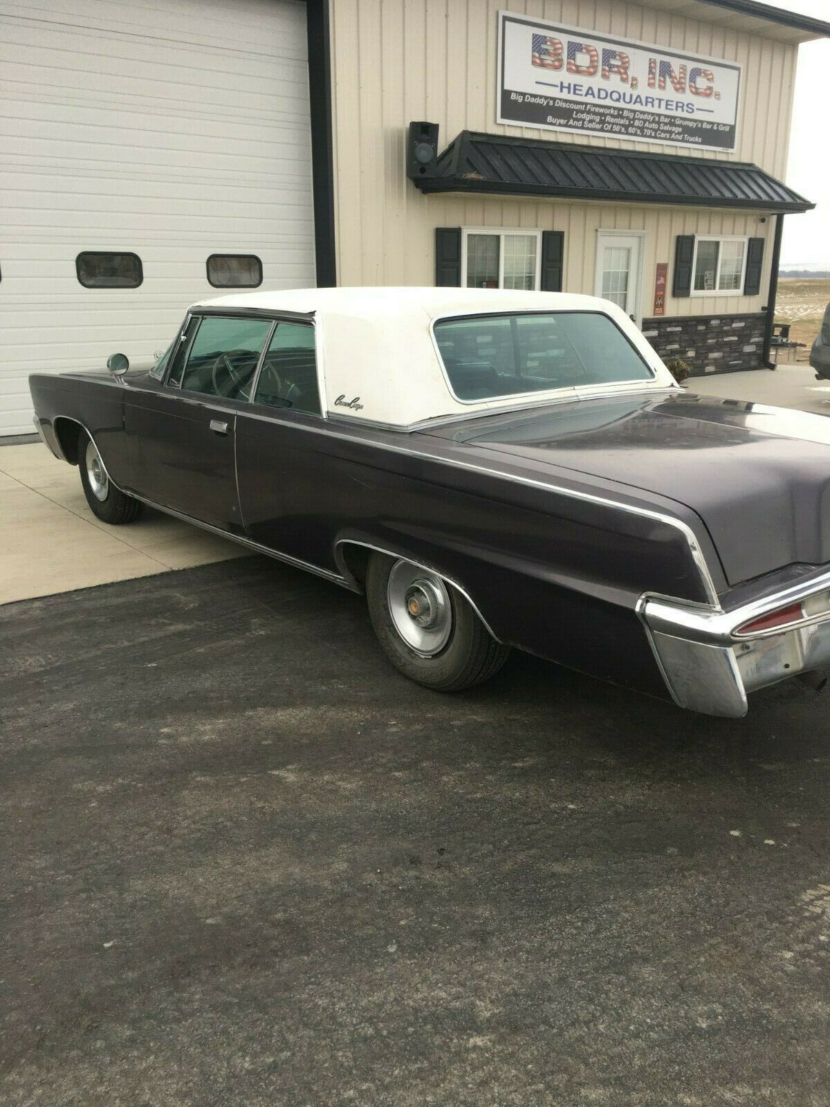 1965 Chrysler Imperial - photo 2