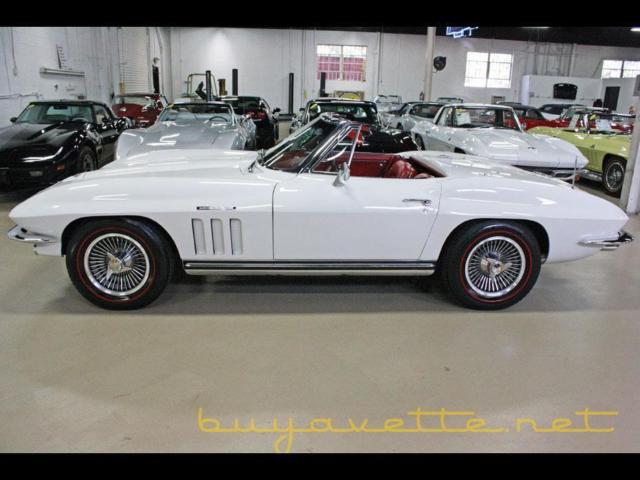 1965 Chevrolet Corvette Convertible - photo 12