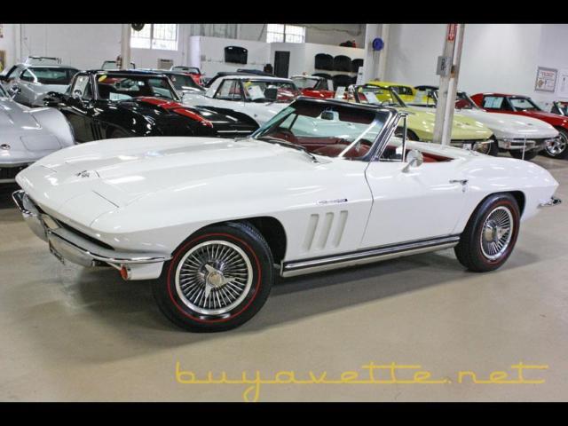 1965 Chevrolet Corvette Convertible - photo 2