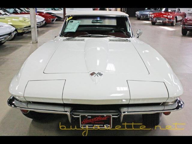 1965 Chevrolet Corvette Convertible - photo 9