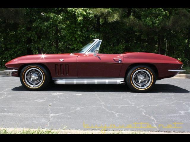 1965 Chevrolet Corvette Convertible - photo 9
