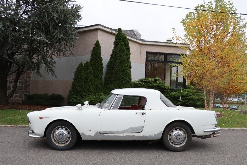 1966 Alfa Romeo 2600 Spider - photo 4