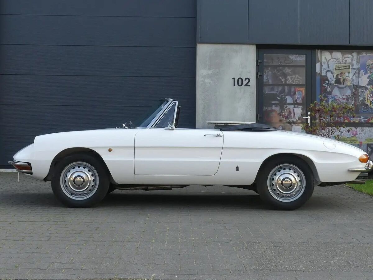 1966 Alfa Romeo Spider 1600 Duetto, 58,720 MILES - photo 5