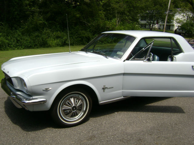 1966 Ford Mustang - photo 3