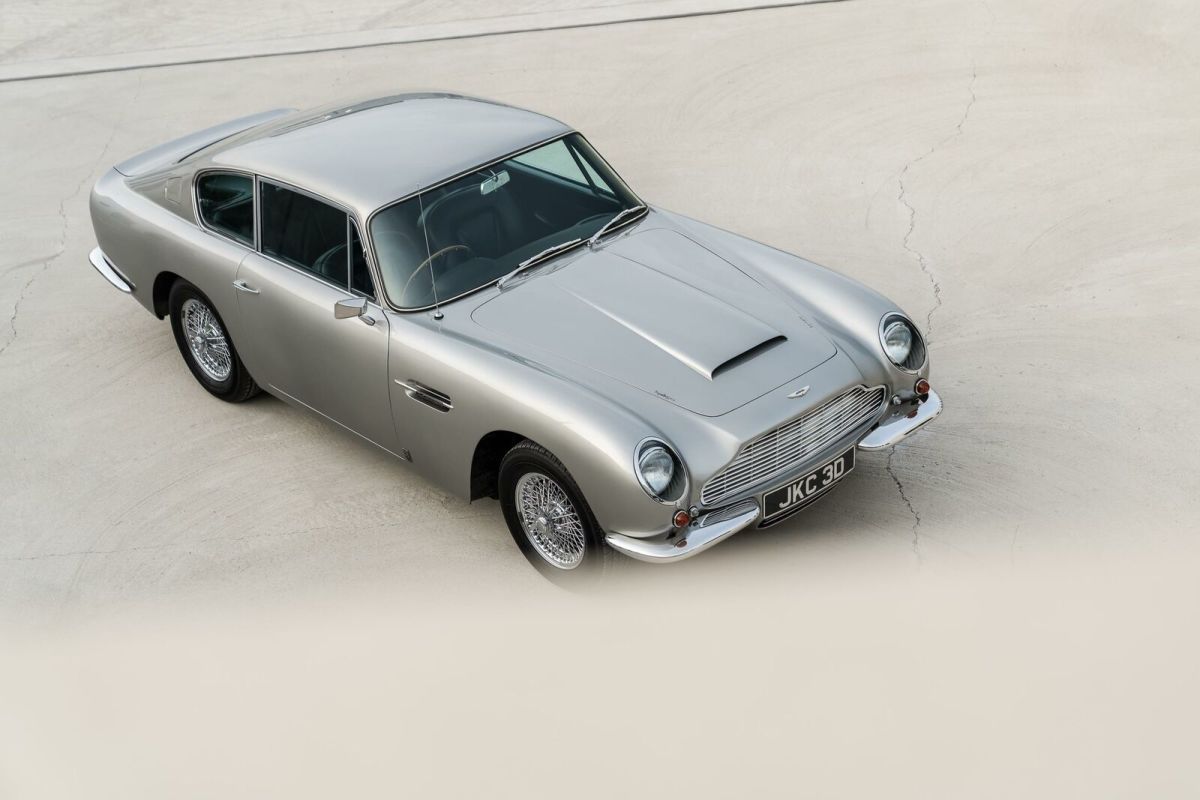 1966 Aston Martin DB6 Vantage - photo 7
