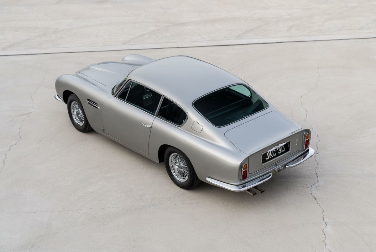 1966 Aston Martin DB6 Vantage - photo 8