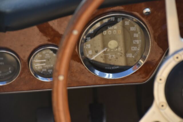 1966 Austin Healey 3000 - photo 11
