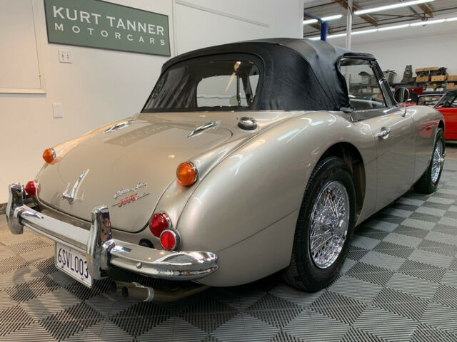 1966 Austin Healey 3000 1966 AUSTIN HEALEY 3000 BJ8. CONCOURS STANDARD - photo 10