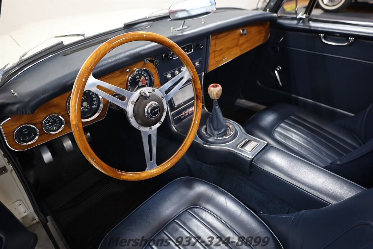 1966 3000 BJ8 - photo 2