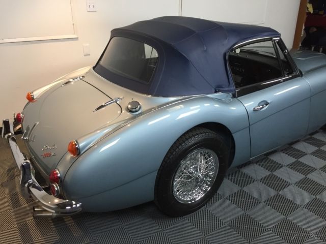 1966 Austin Healey 3000 - photo 10