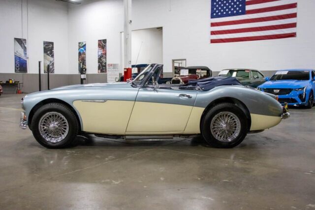1966 Austin-Healey 3000 MK III BJ-8 - photo 2