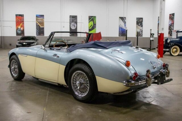 1966 Austin-Healey 3000 MK III BJ-8 - photo 3