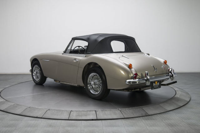 1966 Austin Healey 3000 MK III BJ-8 - photo 9