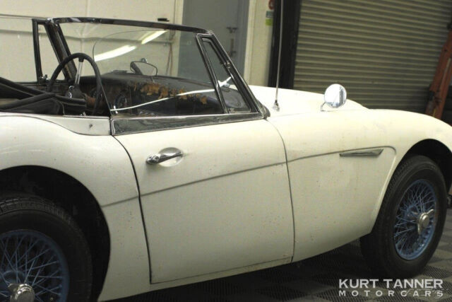 1966 Austin Healey 3000 1966 AUSTIN HEALEY 3000 MKIII BJ8 PH 2 - photo 9