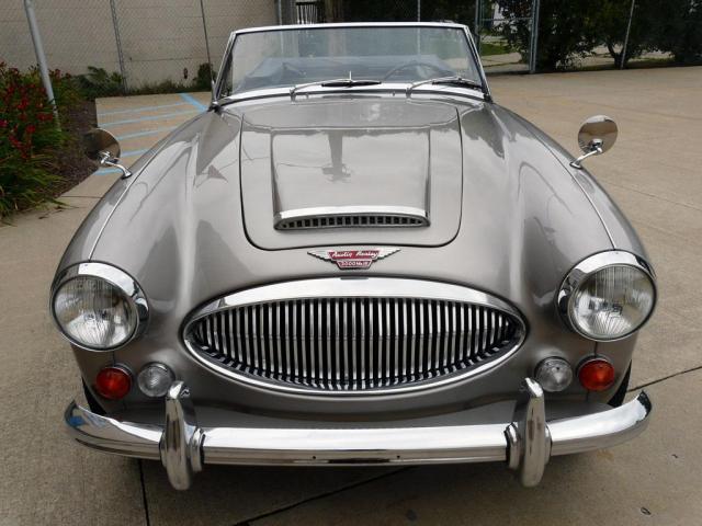 1966 Austin Healey 3000 Convertible - photo 2