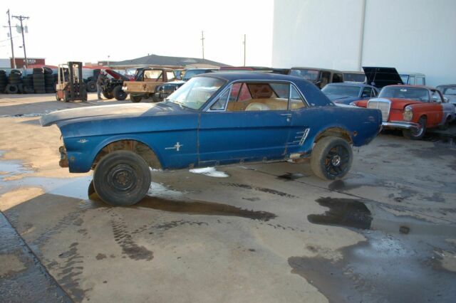 1966 Ford Mustang - photo 2