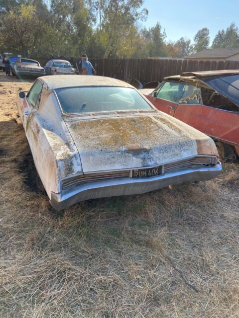 1966 Buick Riviera - photo 2