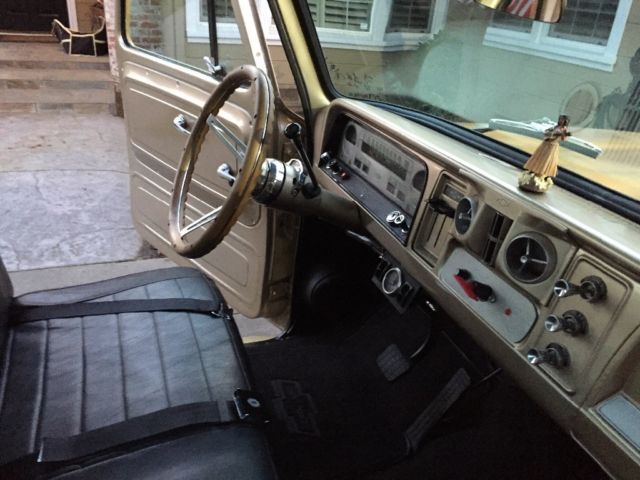 1966 Chevrolet C-10 Custom Deluxe - photo 5