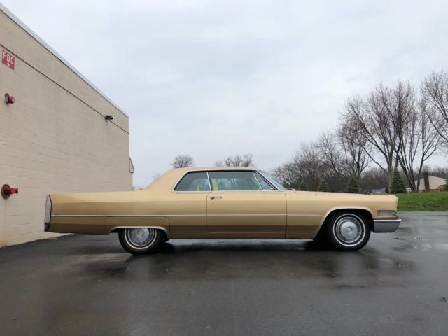 1966 Cadillac DeVille CalaisH - photo 2