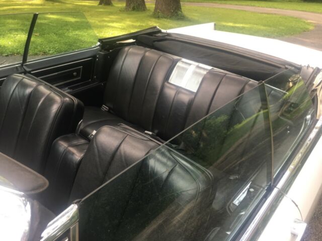 1966 Cadillac DeVille CONVERTIBLE - photo 2