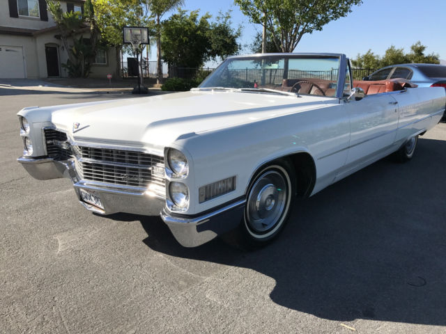 1966 Cadillac DeVille 2 Door Convertible - photo 2