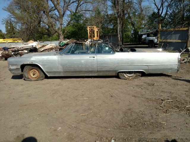 1966 Cadillac DeVille Convertible - photo 2