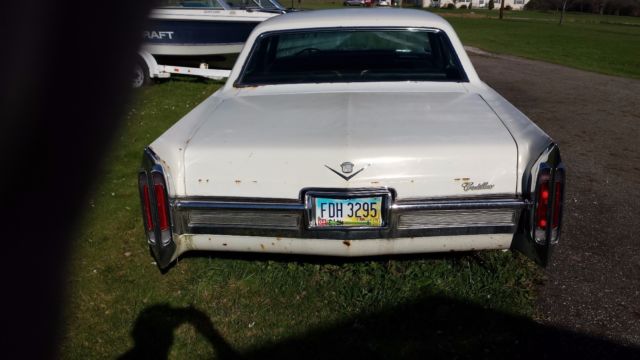 1966 Cadillac DeVille SEDAN DEVILLE - photo 2