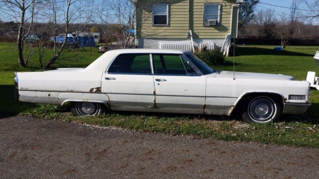 1966 Cadillac DeVille SEDAN DEVILLE - photo 4