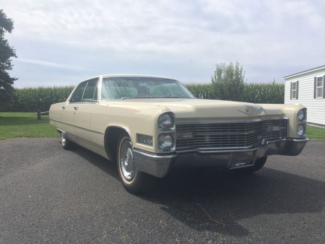 1966 Cadillac DeVille Hardtop Sedan - photo 2