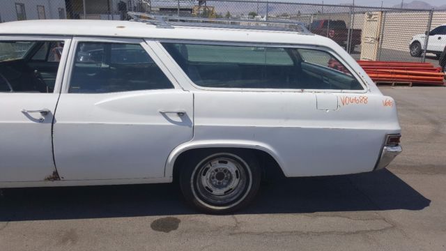1966 Chevrolet Biscayne Wagon - photo 4