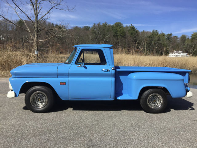 1966 Chevrolet C-10 Stepside Pickup - photo 2