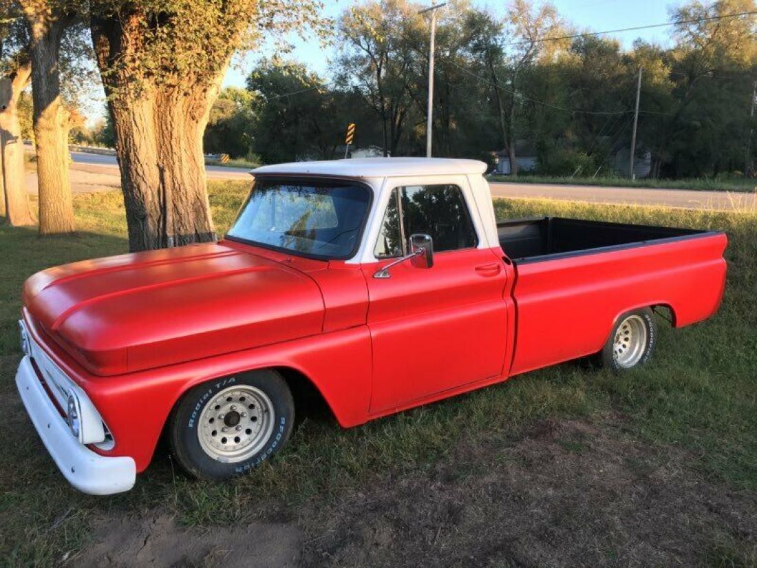 1966 Chevrolet C10 Fleetside V8 350 SBC 1966 Chevrolet C-10 --