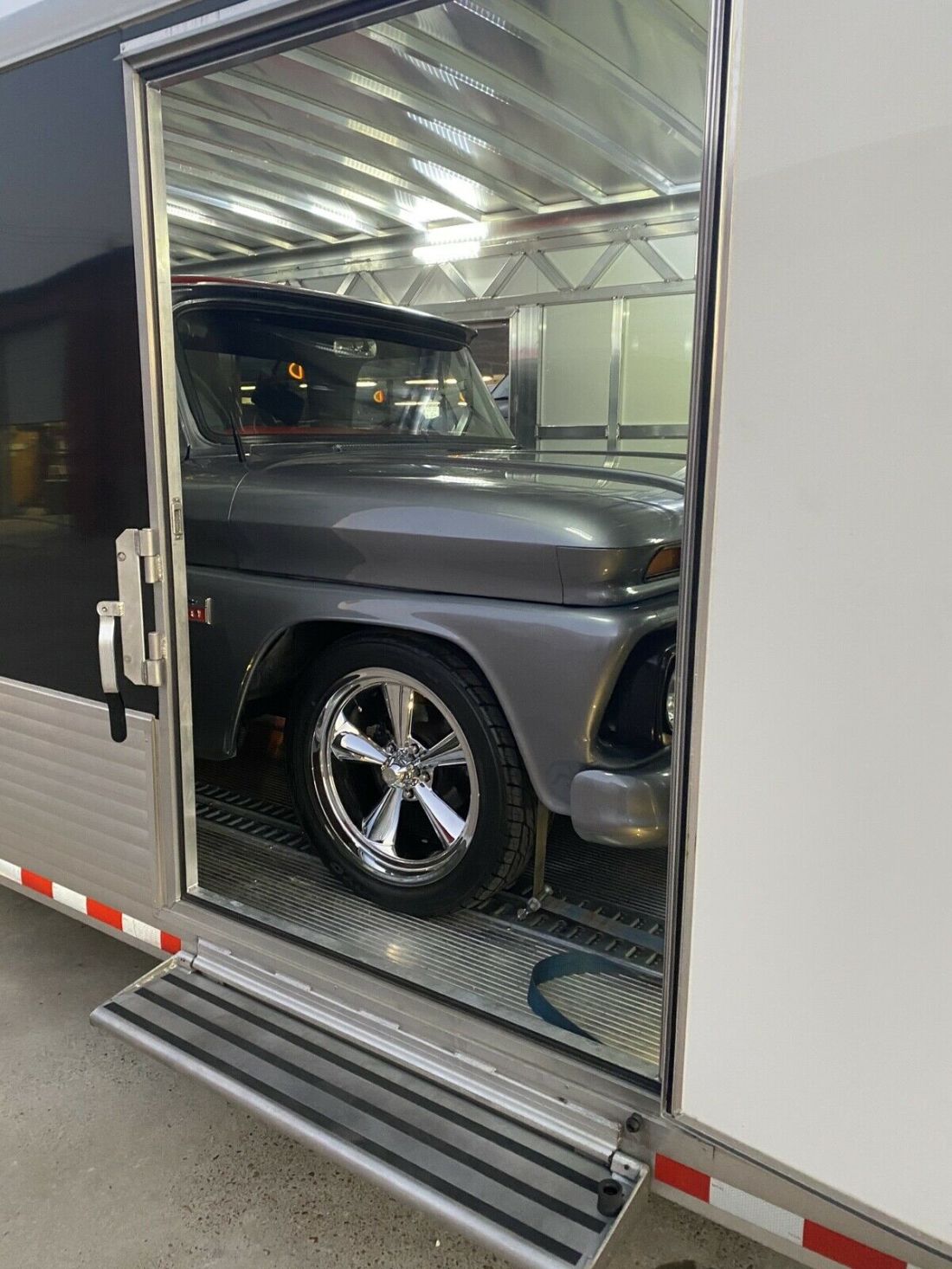 1966 Chevrolet C10 short bed OG BIG WINDOW - photo 2