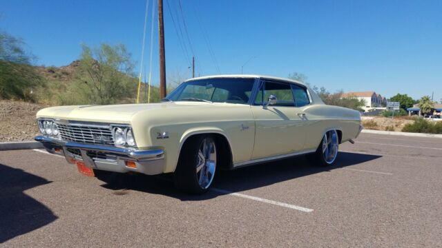 1966 Chevrolet Caprice Classic 396 V8 Coupe Two Door Hardtop 1966 Chevrolet Caprice